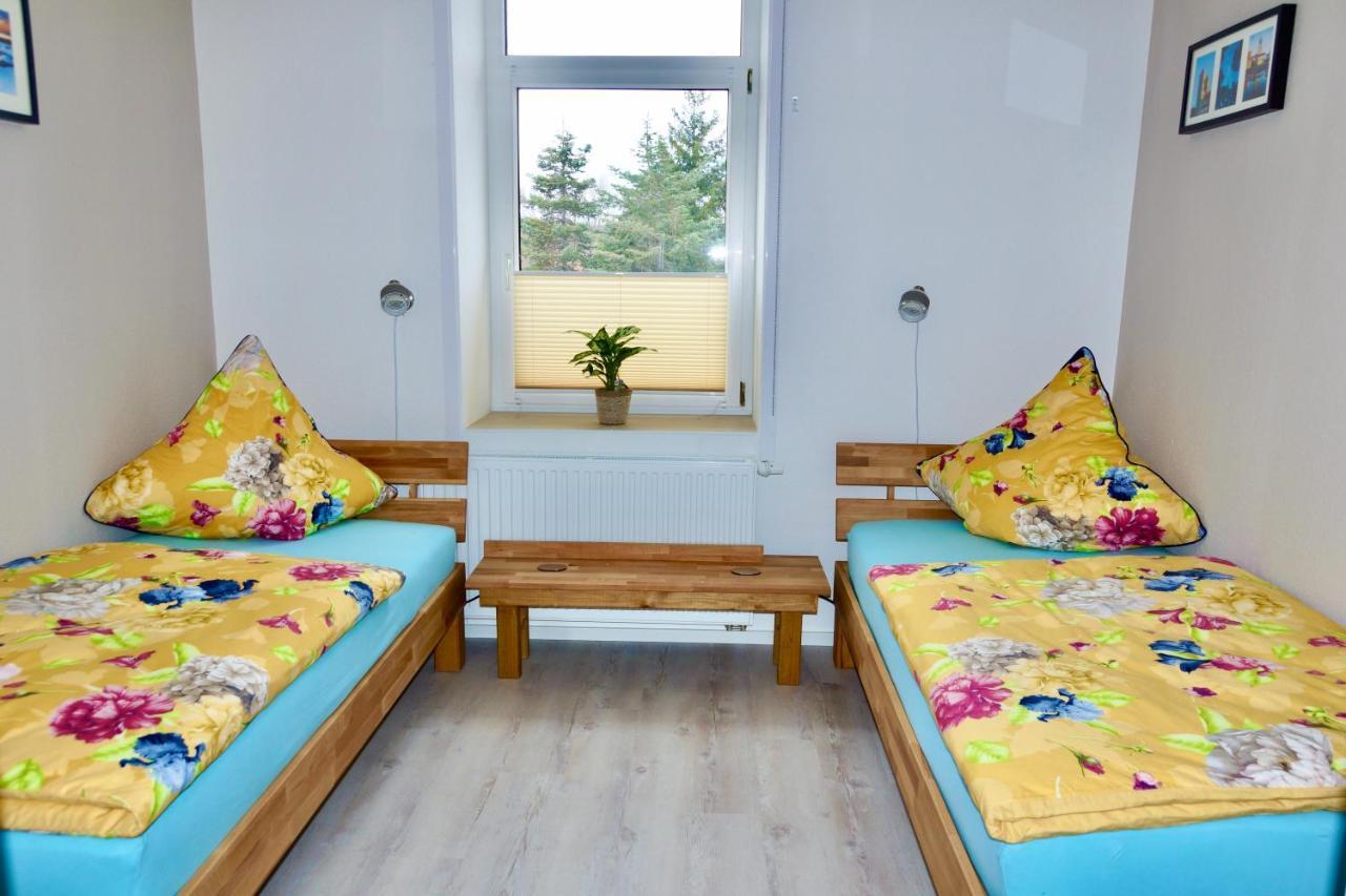 Ferienwohnung Ostard 1 ターレ エクステリア 写真